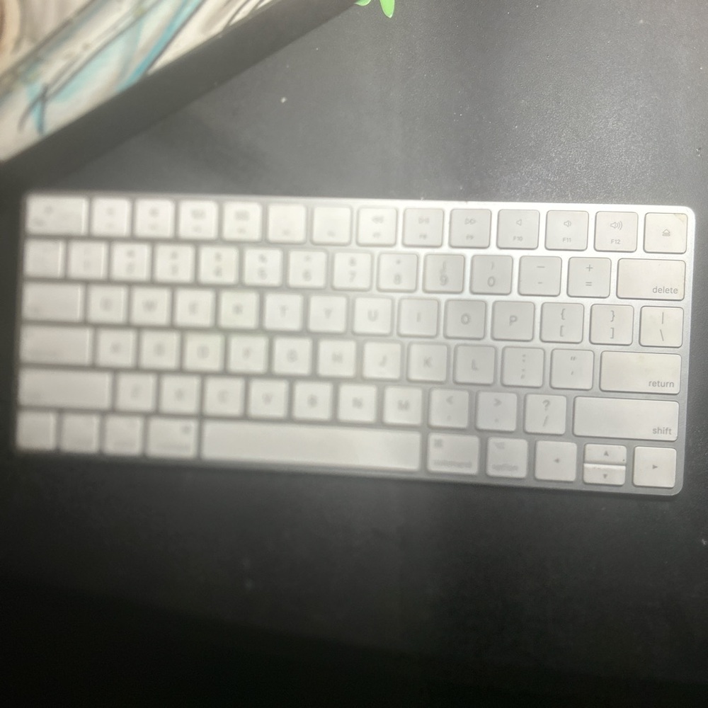 For Sale: Apple USB-C Keyboard - Excellent Condition